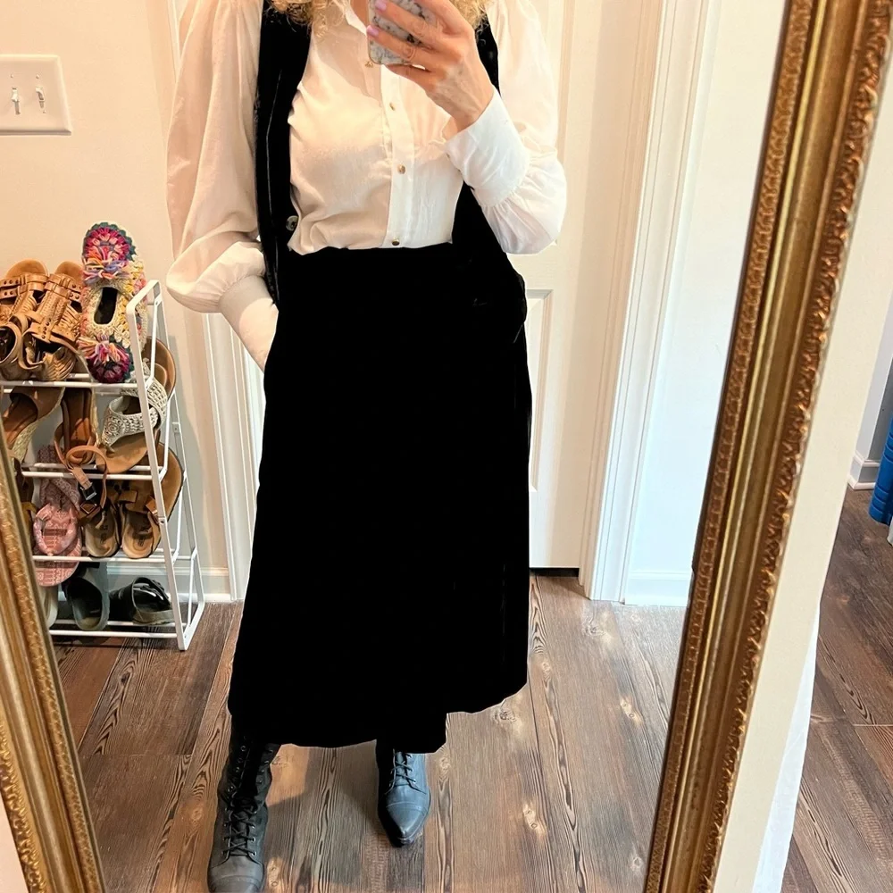 Vintage classic black